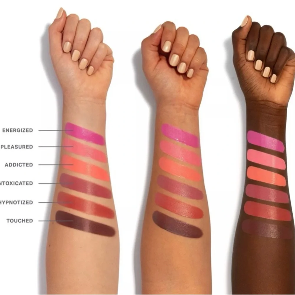 Morphe PLEASURED 3-1 silk blush Cheek Color